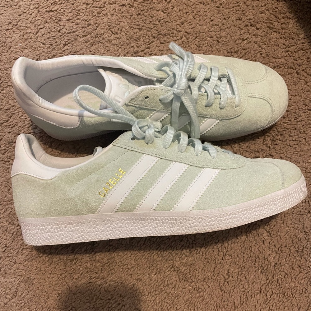 Women’s Adidas Gazelle Mint Green SZ 8.5